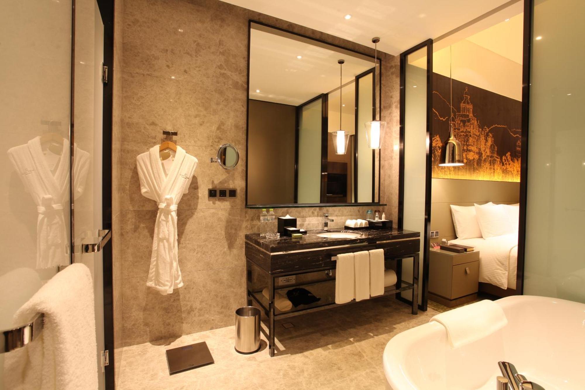 Wanda Realm Jiangmen Hotell Exteriör bild