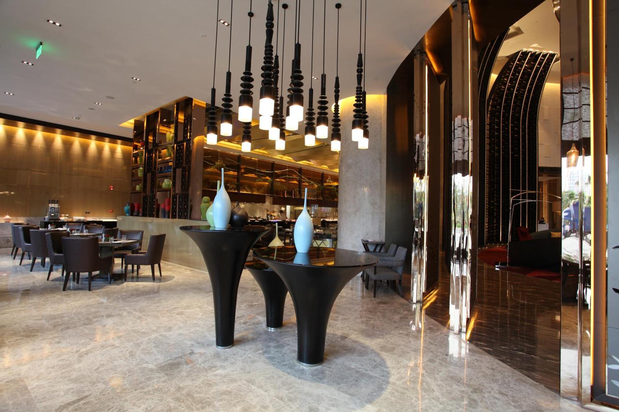 Wanda Realm Jiangmen Hotell Exteriör bild