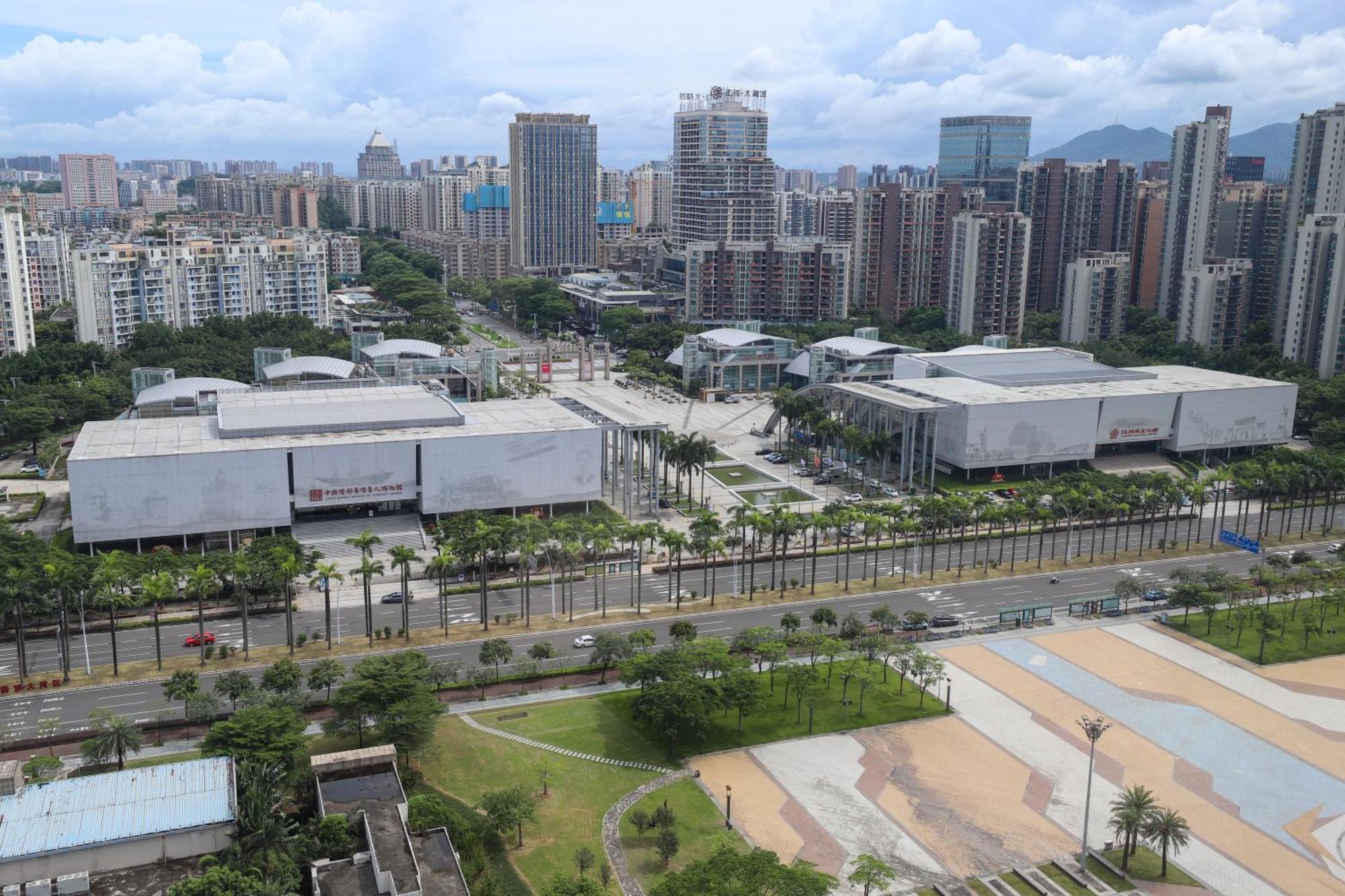 Wanda Realm Jiangmen Hotell Exteriör bild