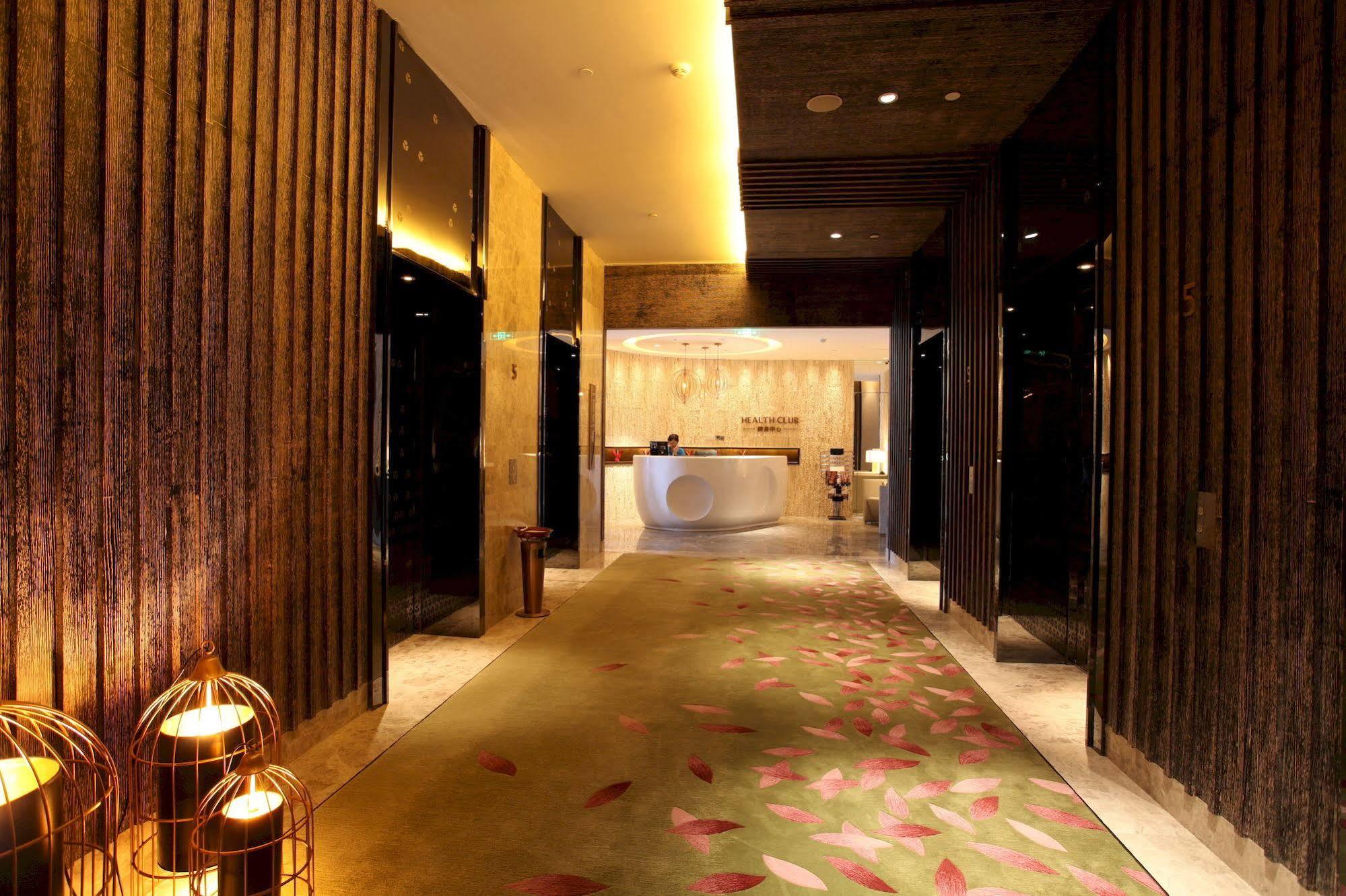 Wanda Realm Jiangmen Hotell Exteriör bild